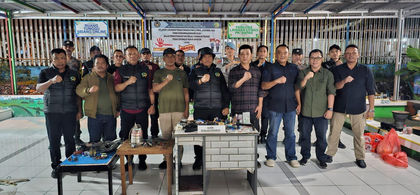 Plt. Kakanwil Gunawan Pimpin Langsung Razia Serentak di 2 Lapas